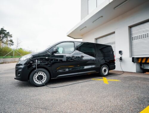 Véhicules utilitaires électriques